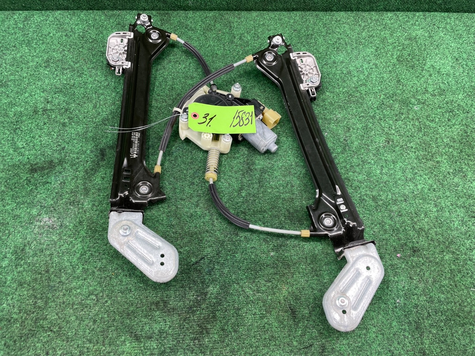 Maserati Ghibli 2014-2017 REAR+LEFT Window regulator