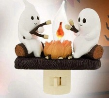 Ghost Campfire Flickering LED Night Light - Cute Ghosts Roasting S'Mores