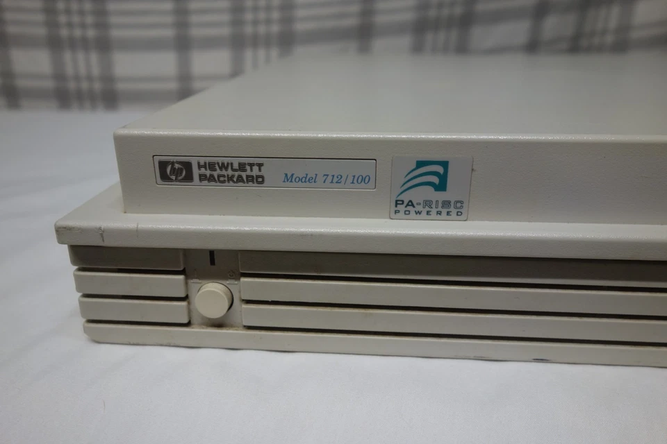 Hewlett Packard HP 712/100 Workstation A2615A - Image 3 of 4