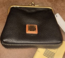   NWT Dooney  Bourke Pebble Leather Kiss-Lock Large Coin Purse in BLACK  