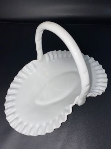 VINTAGE FENTON WHITE HOBNAIL MILK GLASS OVAL "BRIDE" BASKET 13 x 9" 1960'S - Picture 7 of 8