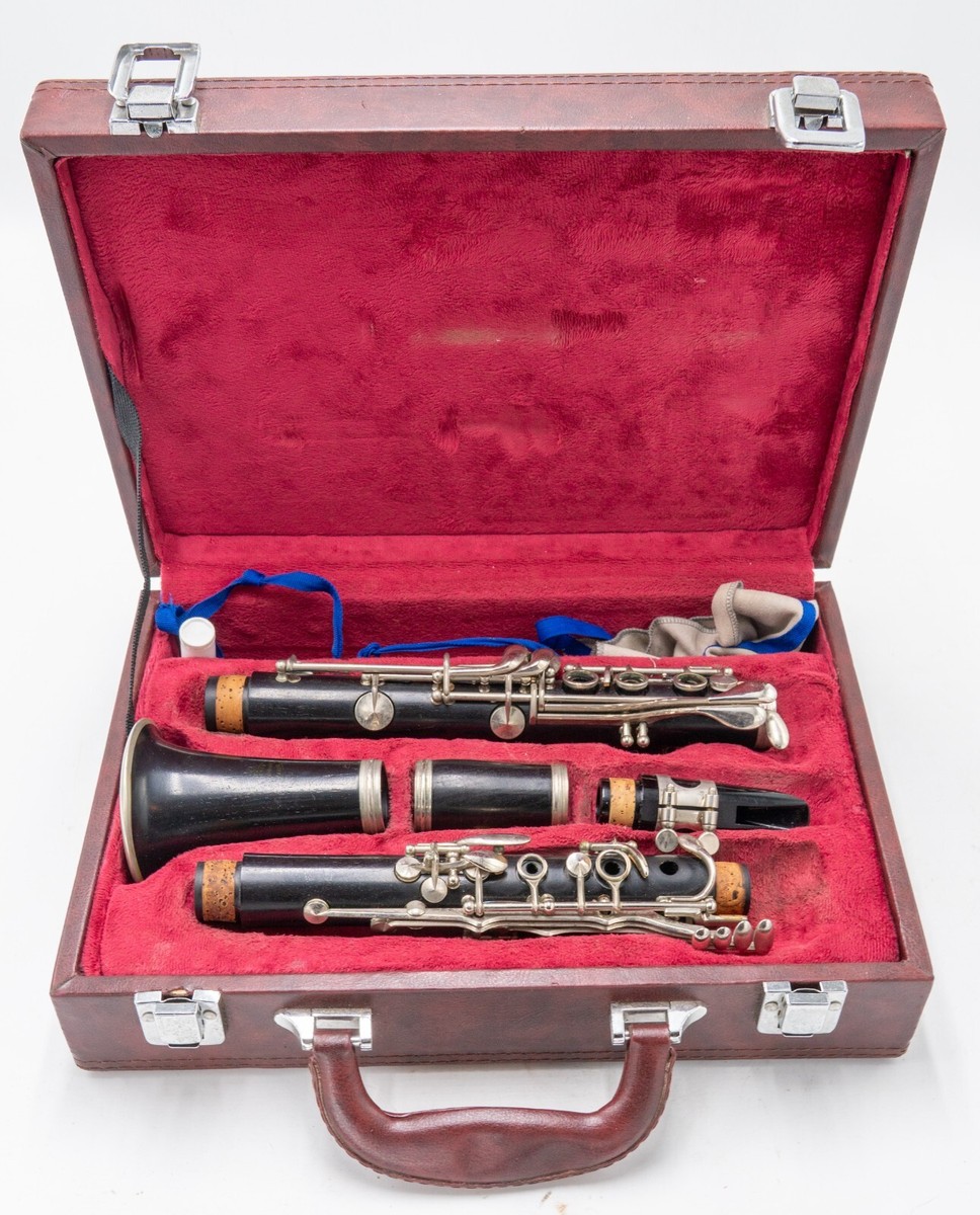 クラリネット　クランポン　E11　￥20万　Clarinet　Crampon Buffet Crampon E11 C, Eb, Bb & A Clarinet | The Clarinet