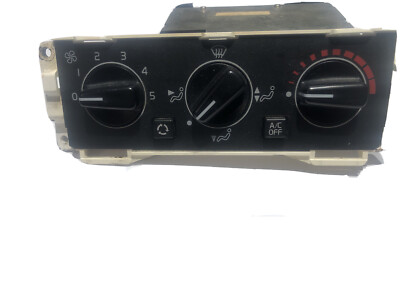940 Volvo AC//Heater (HVAC)Climate Control Unit Part# 3522217 1991