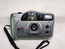 BELL  HOWELL 35mm Camera BF 905 BIG FINDER AUTO FOCUS FILM Red Eye Reduction