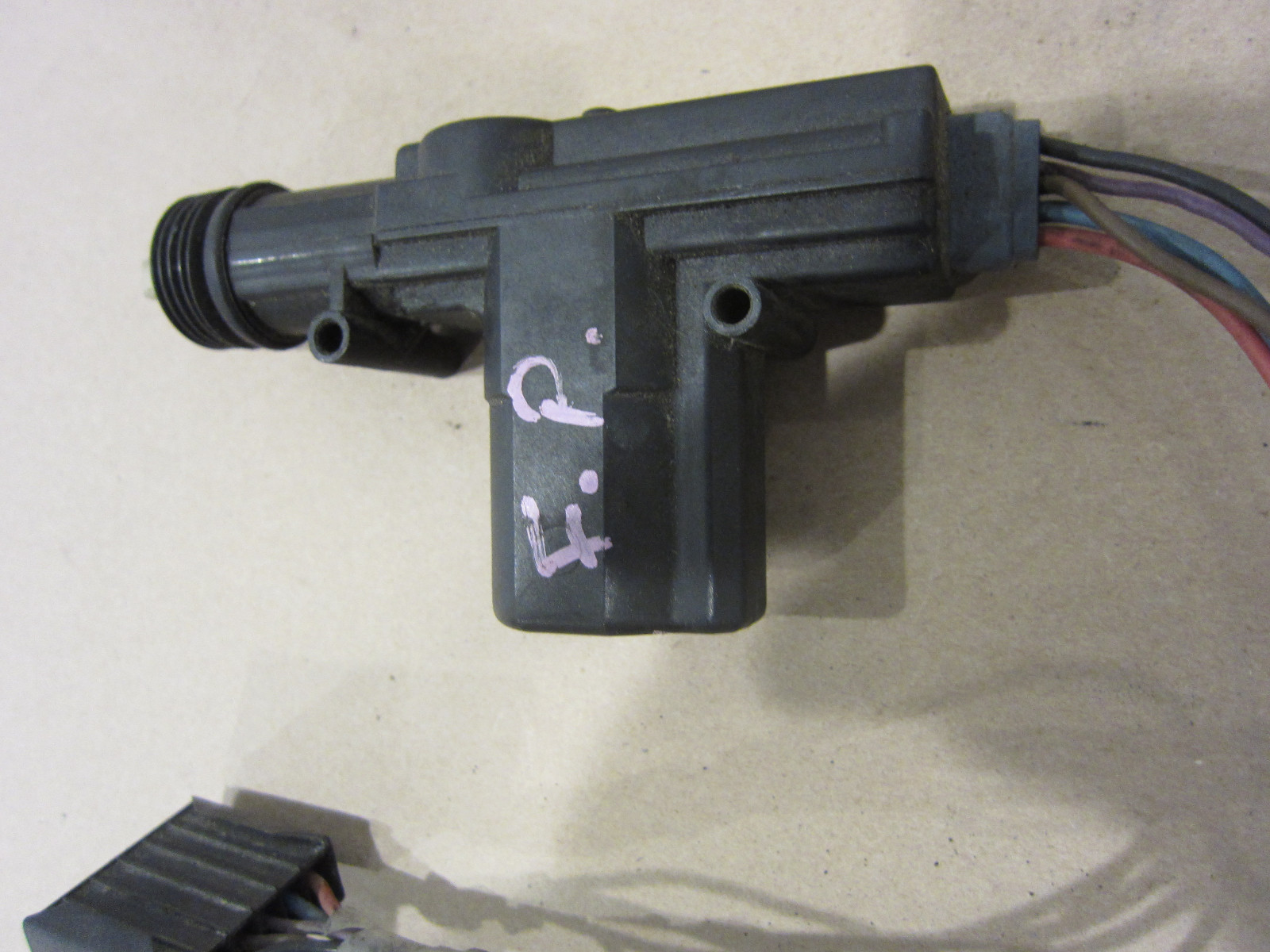 Ferrari 348,355 - Door Lock Actuator/Lockiing-UnLocking. P/N 62832300
