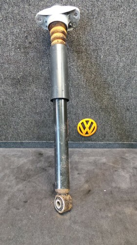 J32-81 * Stoßdämpfer hinten VW Passat Variant (36, B7) 3C0512011CP