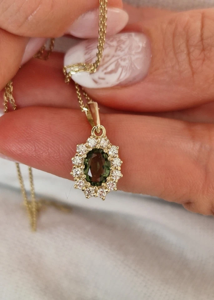 天然捷克 moldavite and brilliants 吊坠 0,306 克拉 黄金 — 第 2/4 张图片