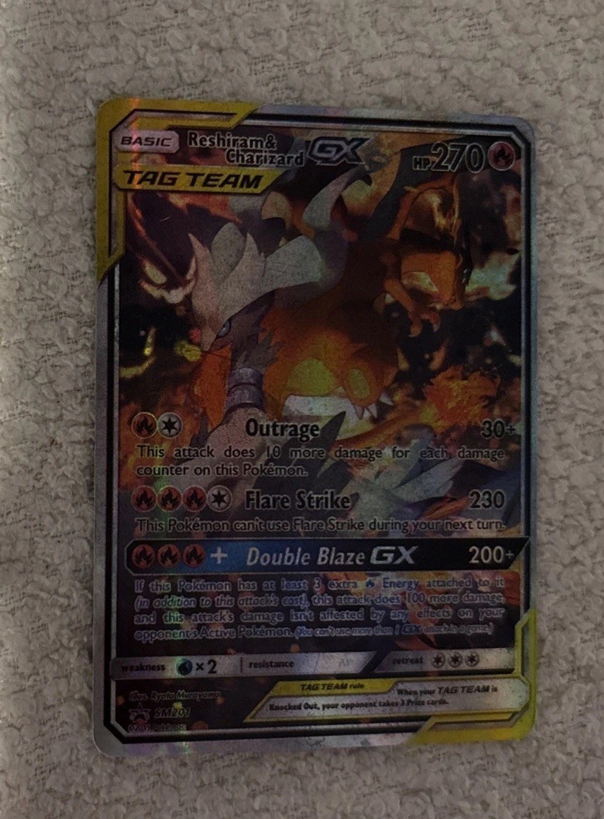 Reshiram & Charizard GX SM201 Sm Holo