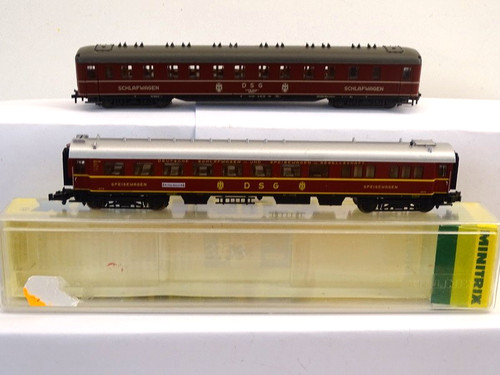 Minitrix 3154 Personenwagen DSG  Speisewagen / Roco DSG Schlafwagen Set Q1/1 | Zustand: Gebraucht