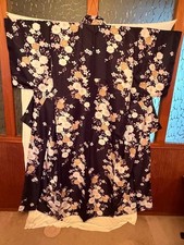 Unbranded Kimono M Size Black Floral Polyester 100 Unused Ready to Wear