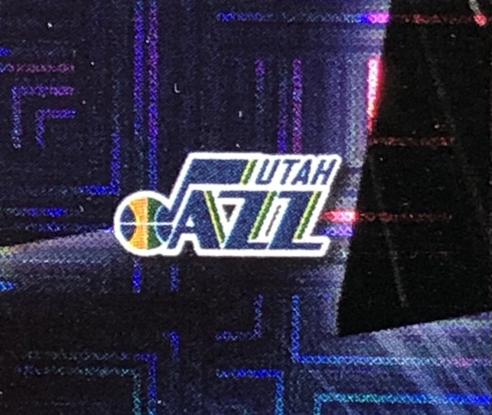 2019 Panini Father’s Day Donovan Mitchell PATCH /25 BLUE VECTOR SSP No. 23 📈📈 - Image 3 of 4