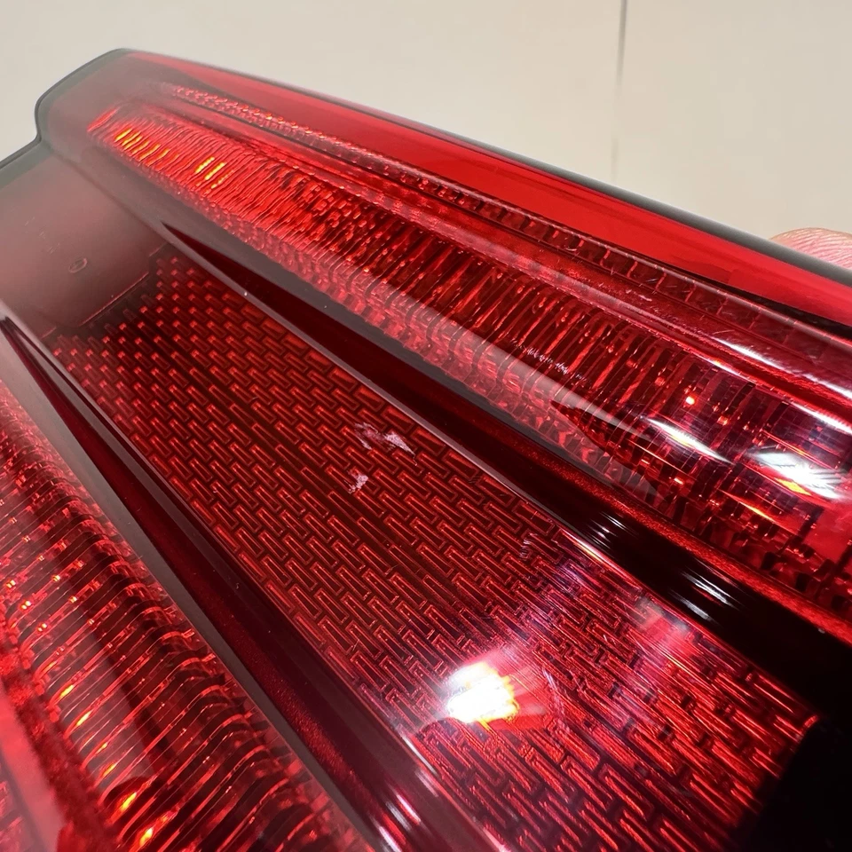 Оригинальный задний стоп-сигнал для Porsche 992 911 — сменный третий стоп-сигнал - Изображение 4 из 4