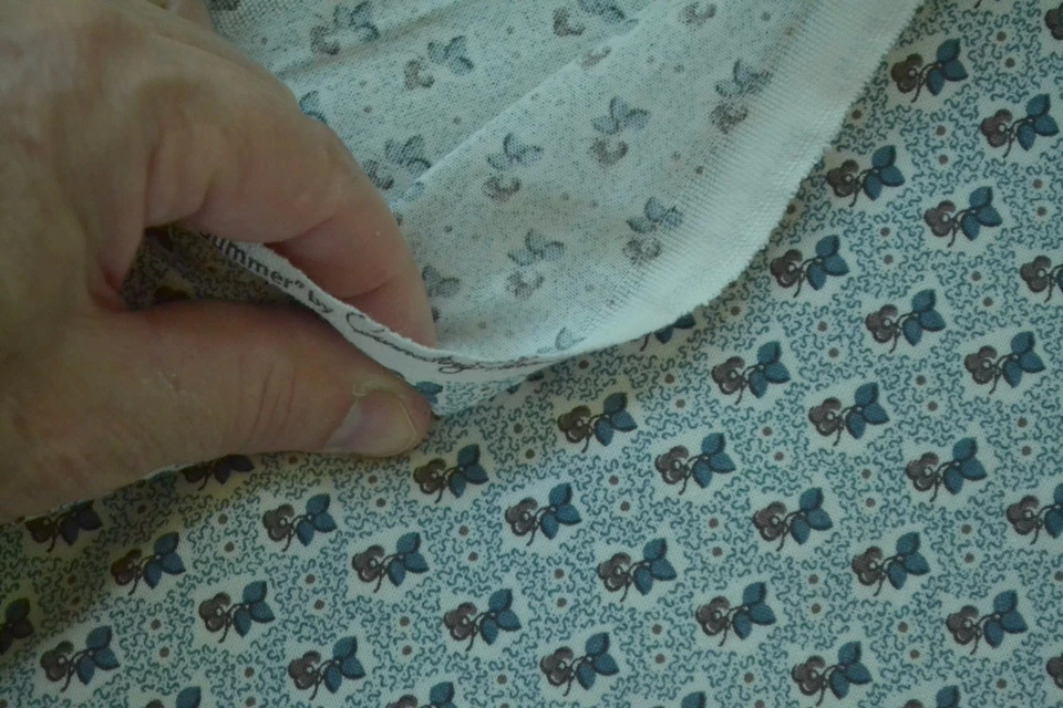 32" Long, Blue & Brown Calico on Blue & Cream Cotton, Connecting Threads,M5326 - Image 4 of 4