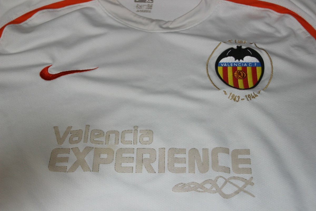 CAMISETA FUTBOL VALENCIA C.F MARCA NIKE TALLA XL CONMEMORACION 2ª