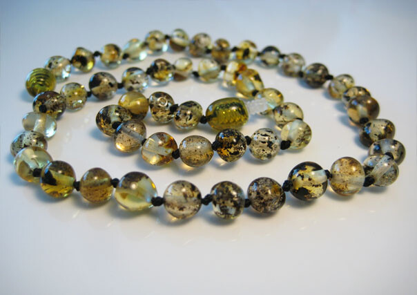 Elegant Natural Green Baltic Amber Necklace 46 cm !!!