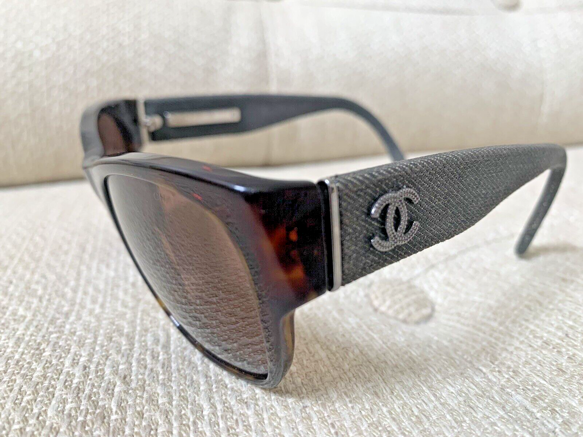 Authentic CHANEL Sunglasses Tortoise Shell Denim CC Logos Authentic CHANEL Sunglasses Tortoise Shell Denim CC Logos