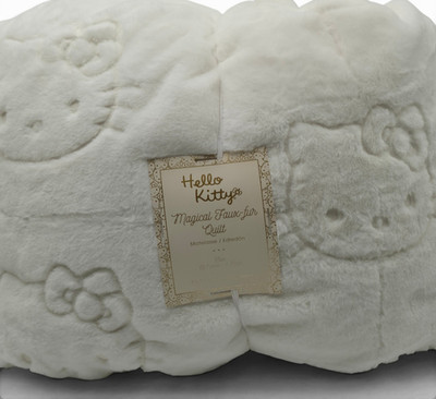 Pottery Barn Hello Kitty Magical Faux Fur Quilt Full, Queen Ivory New