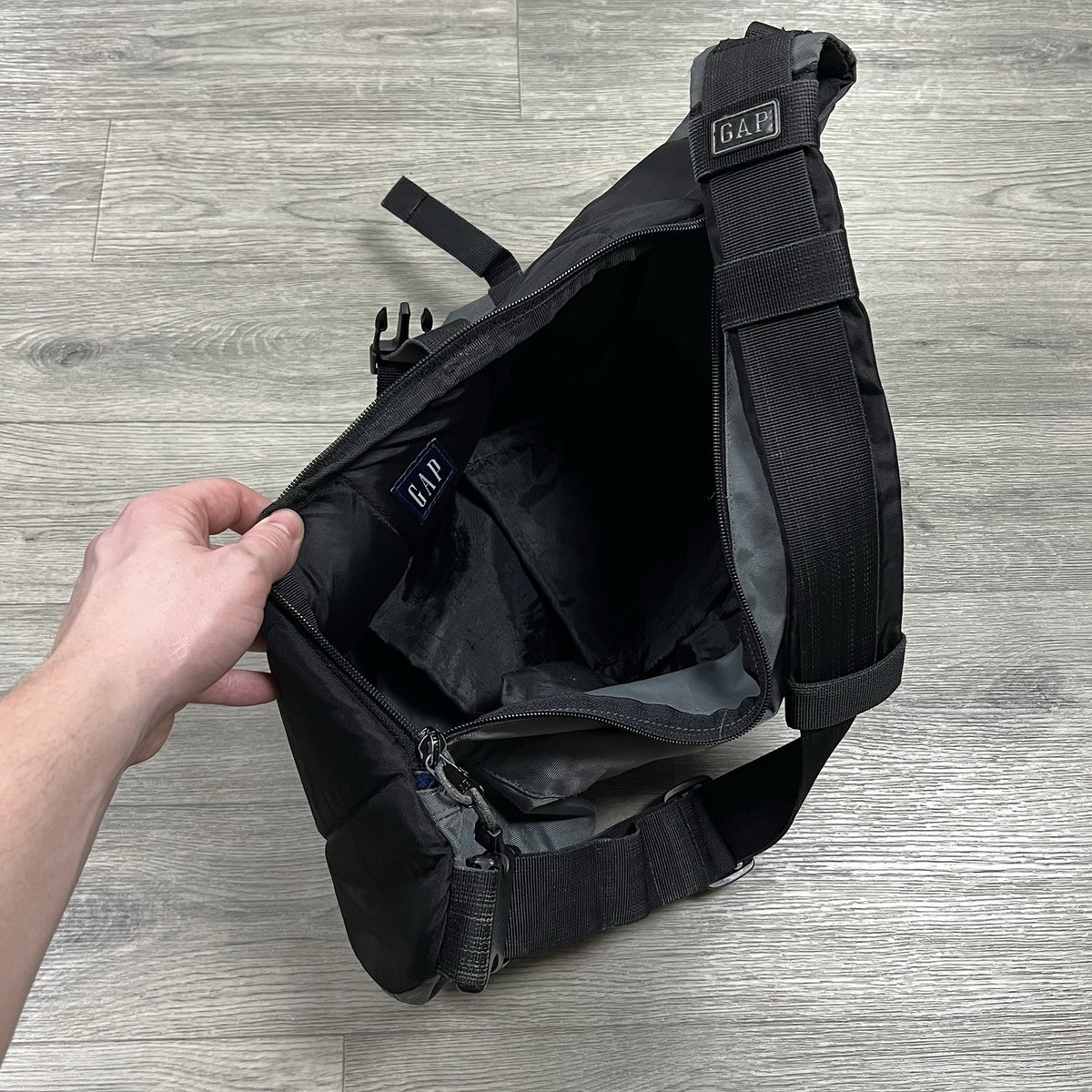 Vintage GAP Technical Sling Bag Grey Y2K Gorpcore Messenger