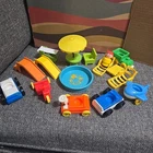 VINTAGE FISHER PRICE LITTLE PEOPLE LOT LOUNGE CHAIRS POOL TABLE W UMBRELLA CARS