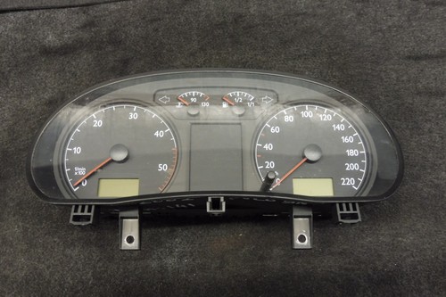 VW Polo 9N Tacho Tachometer Kombiinstrument 6Q0920800E / 141 TKM