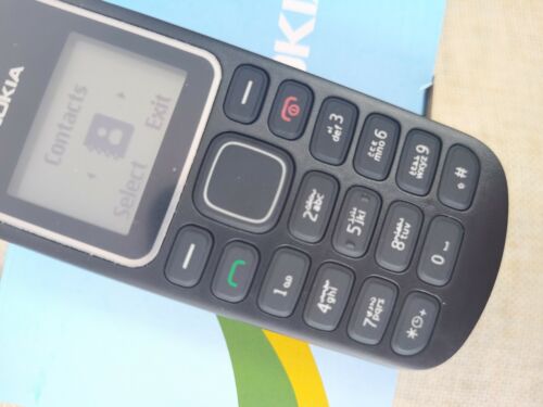 Với màn hình 1.36 inch rõ nét và chức năng Unlocked tiện dụng, chiếc điện thoại Nokia 1280 sẽ giúp bạn có trải nghiệm sử dụng mượt mà và không bị gián đoạn. Không chỉ là điện thoại cơ bản, sản phẩm này còn có thiết kế chắc chắn và lớp vỏ bảo vệ tốt. Nhấn vào hình ảnh để khám phá ngay.