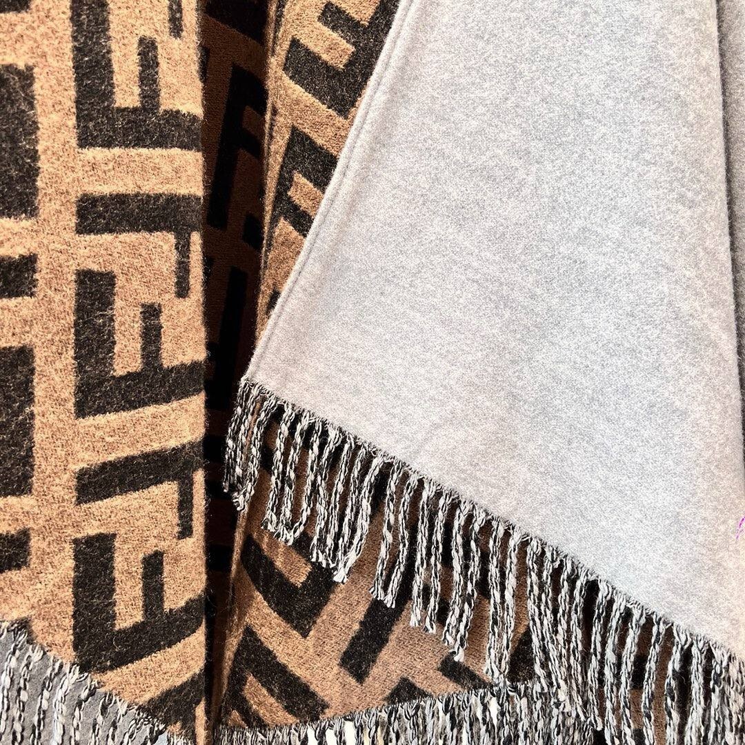 VIP【送料関税込】FENDI ROMA WOOL AND CASHMERE BLEND CAPE Fendi - Wool-cashmere blend reversible cape coat Camel - The