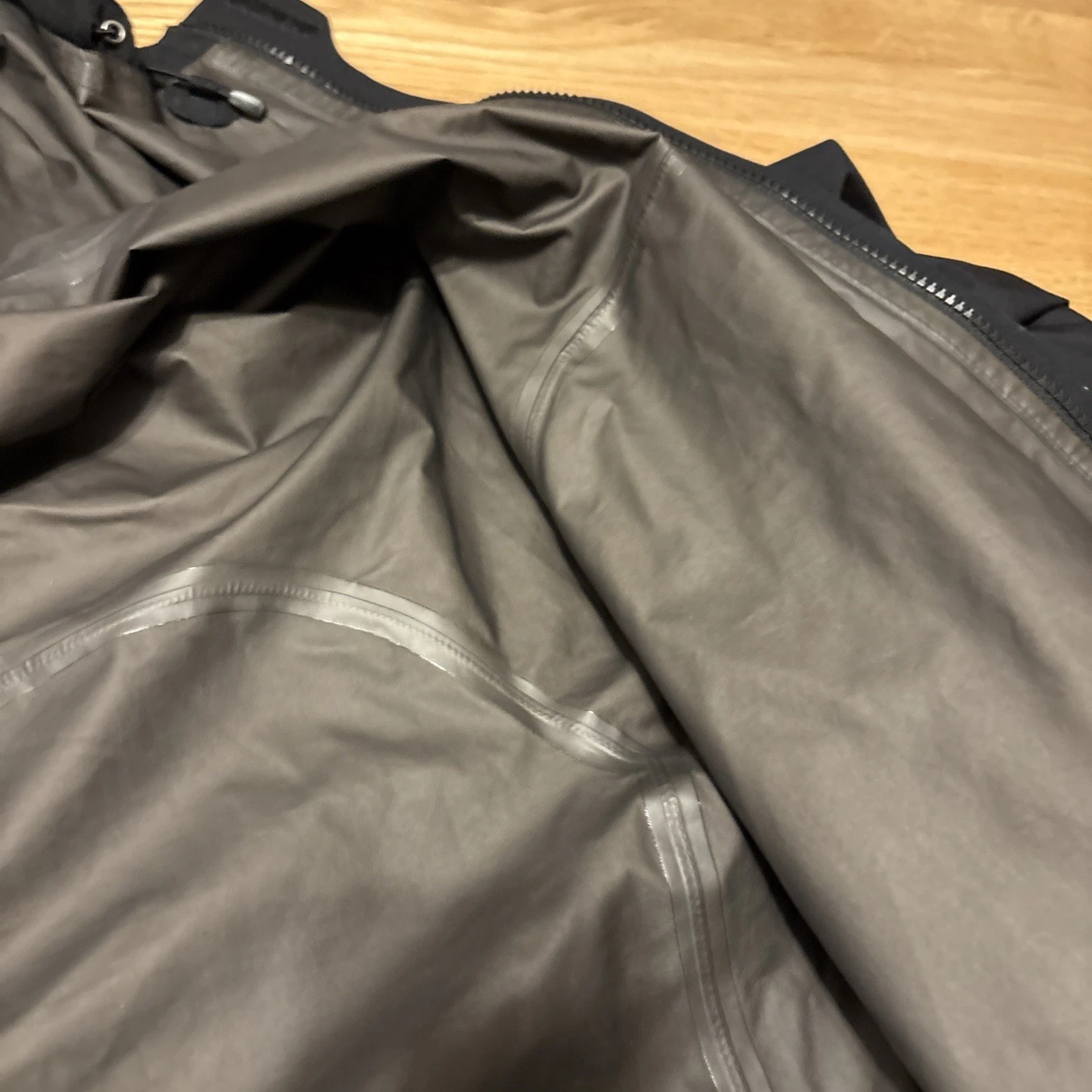 Marmot Minimalist Gore-Tex Rain Jacket Men’s Size XXL- Black Hooded 2XL Used - product detail image 23