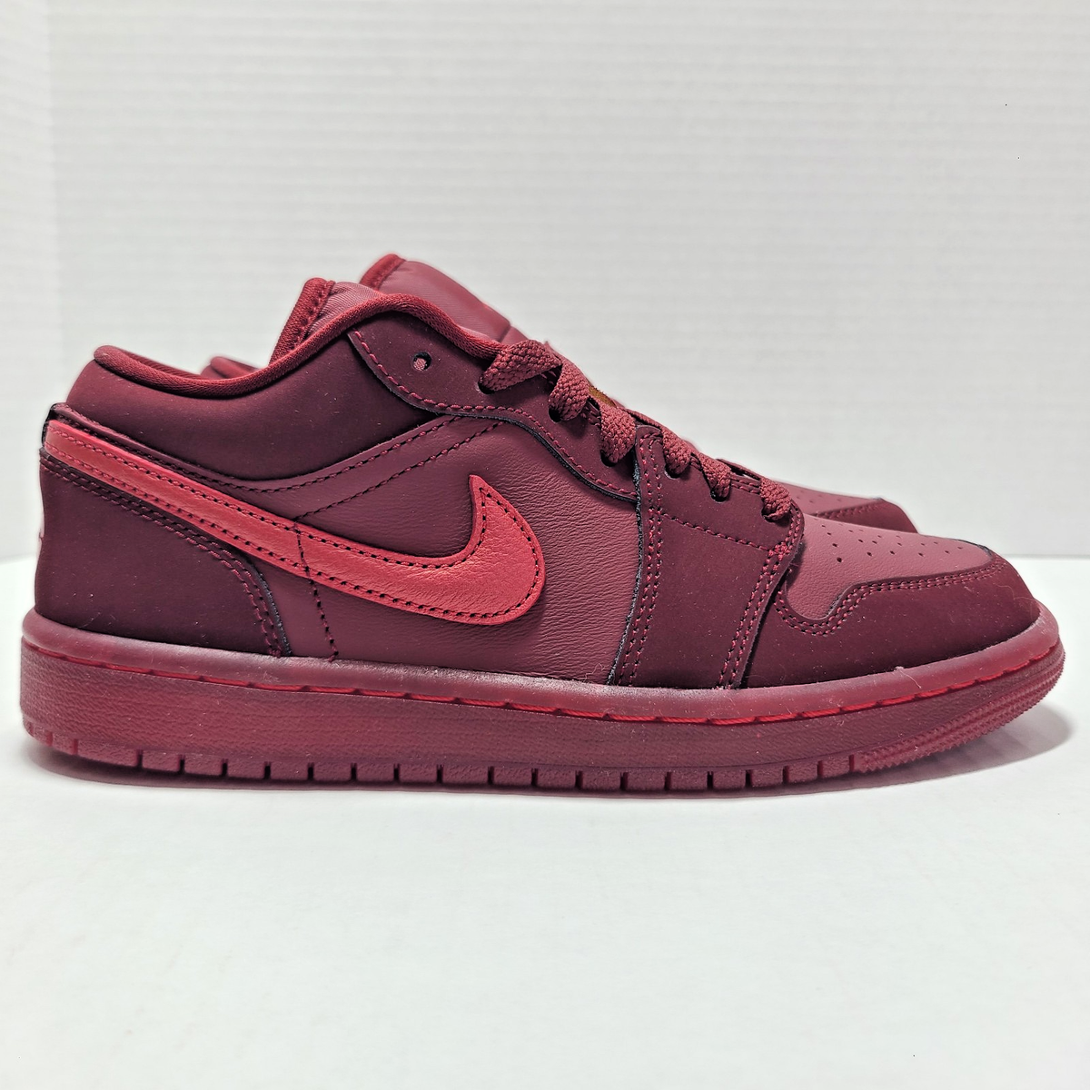 Nike Air Jordan 1 Low SE AJ 1 Valentine's Day Sierra Red IB7012