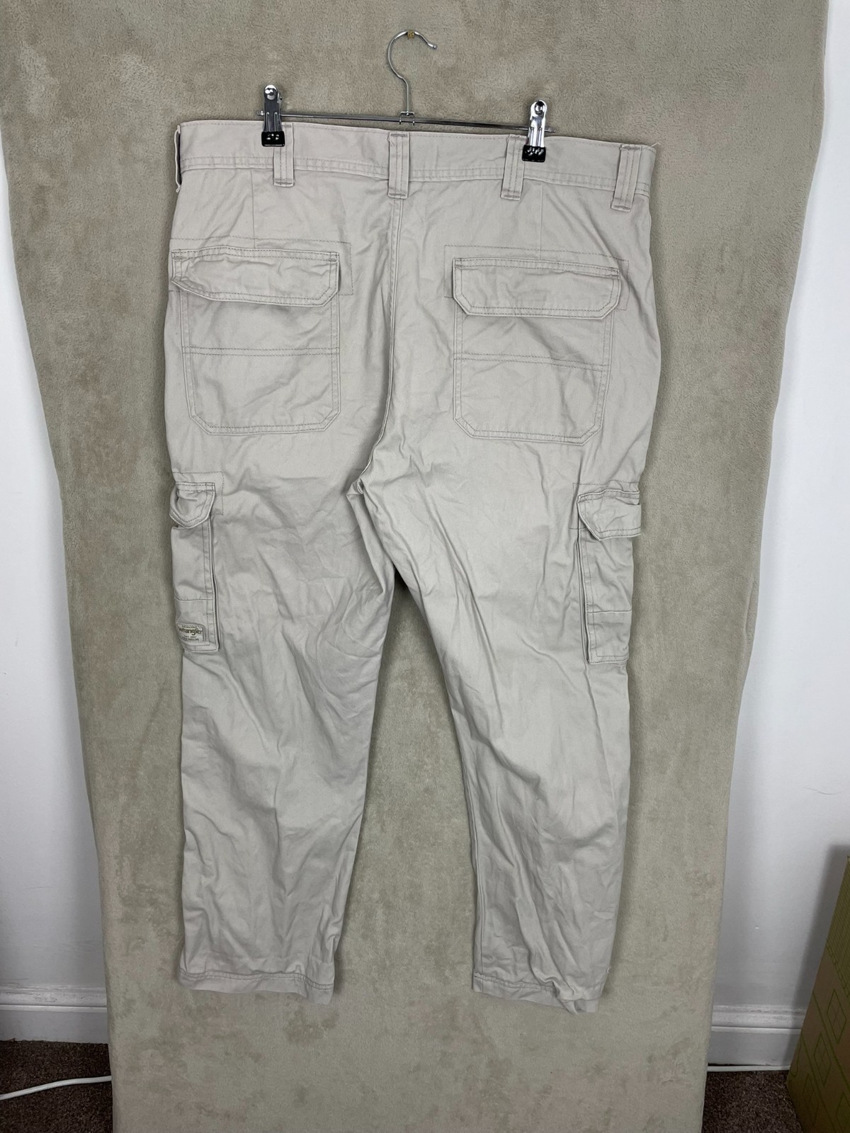 Men's Genuine Wrangler Utility Cargo Trousers Beige Size W38 L30 Straight thumbnail 5