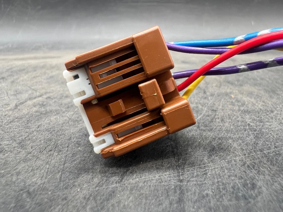 Nissan NV2500 HD 2012-2020 furgoneta OEM caja de fusibles conjunto coleta arnés de cableado Foto 3 de 4