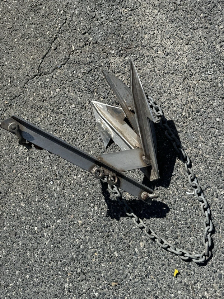 Âncora de barco One Of Kind Steam Punk arte decoração quintal feita à mão flecha e parafusos 40 lb - Imagem 3 de 4