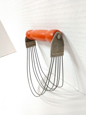 Vintage Androck Pastry Blender Flour Masher Red Wood and Metal Made in USA
