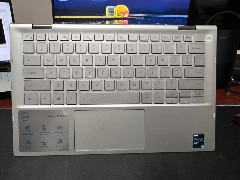 DELL Inspiron 7306 2 - 1 13.3 Pantalla Táctil 11ª Gen i5-1135G7 8GB RAM 512GB SSD Foto 4 de 4