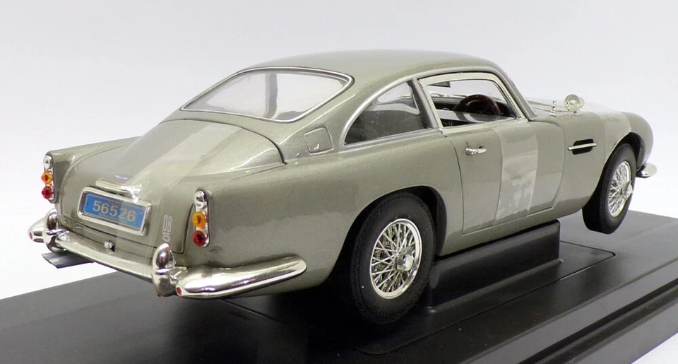Ertl 1/18 Scale 39413 - 1965 Aston Martin DB5 James Bond 007 Casino Royale - Image 2 of 4