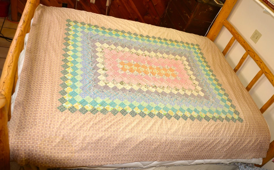 Rainbow Block Quilt Vintage 1950s Handmade 81x70 Feed Sack Cottage Chic Lined - Image 2 of 4