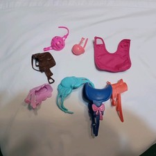 HORSE SADDLE LOT OF 8 TOY PCS BOX C