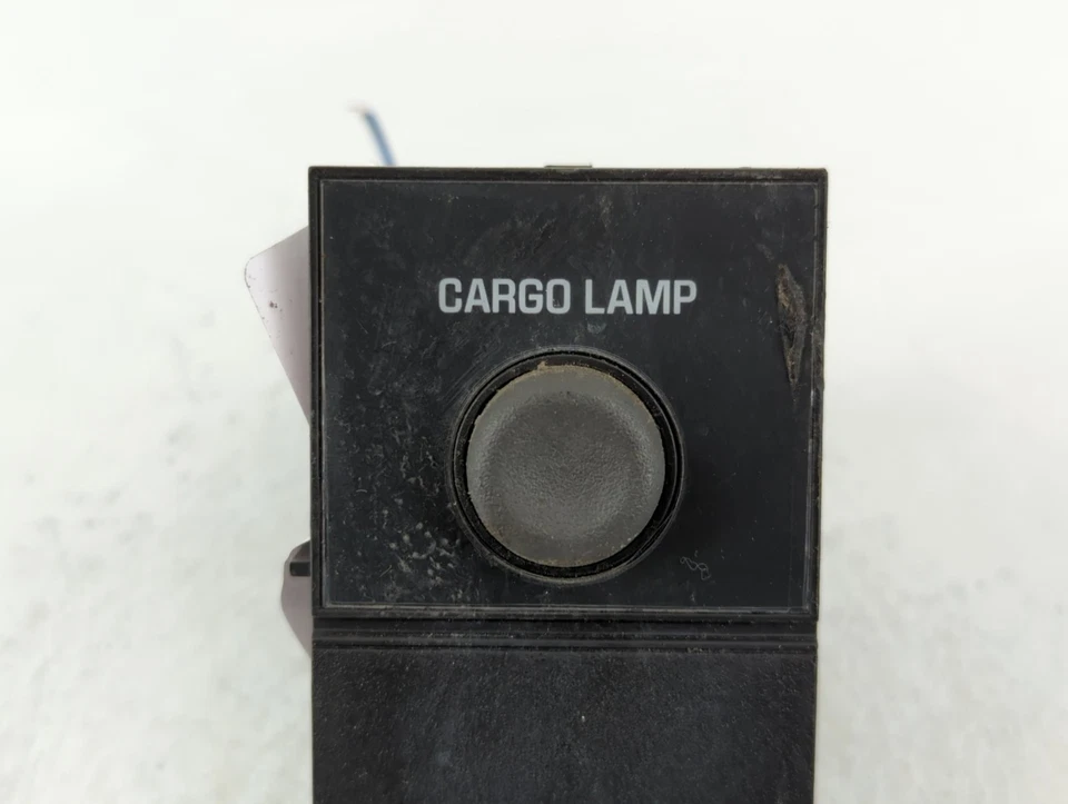 Chevrolet Silverado 2500 2001 interruptor de lámpara de carga HMYAG Foto 2 de 4