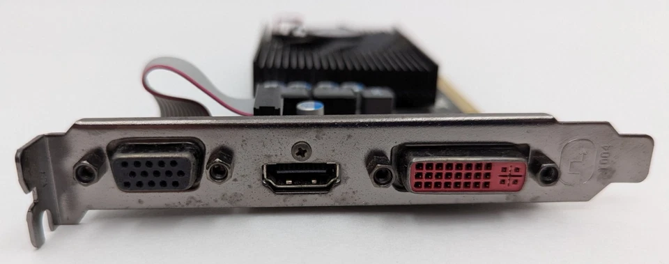 XFX Radeon R7 240 780M Boost Ready 2GB GDDR3 VGA DVI HDMI Video Card R7-240A-CLF - Image 4 of 4