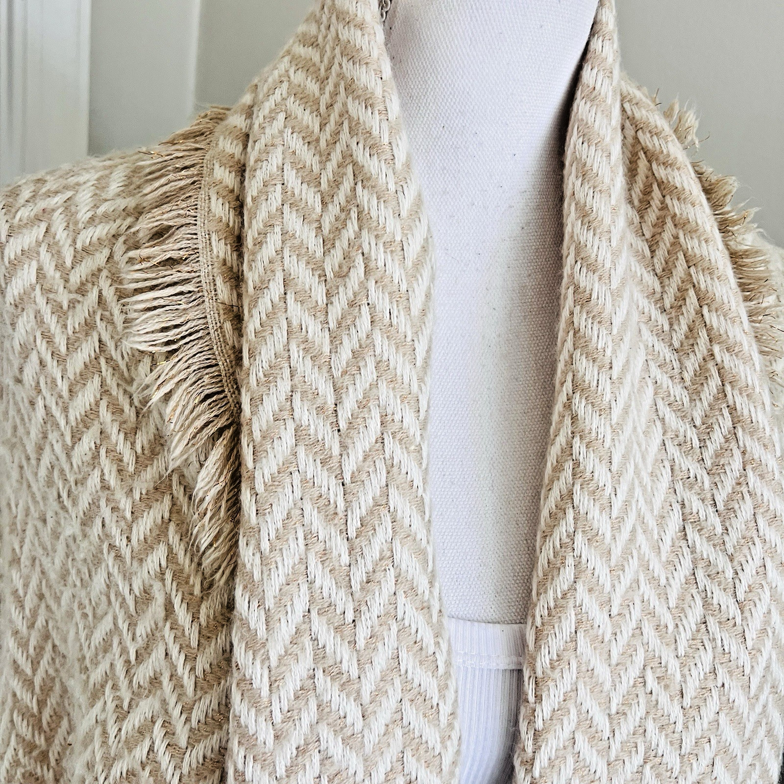 Universal Thread Beige & White Herringbone Fringe… - image 2