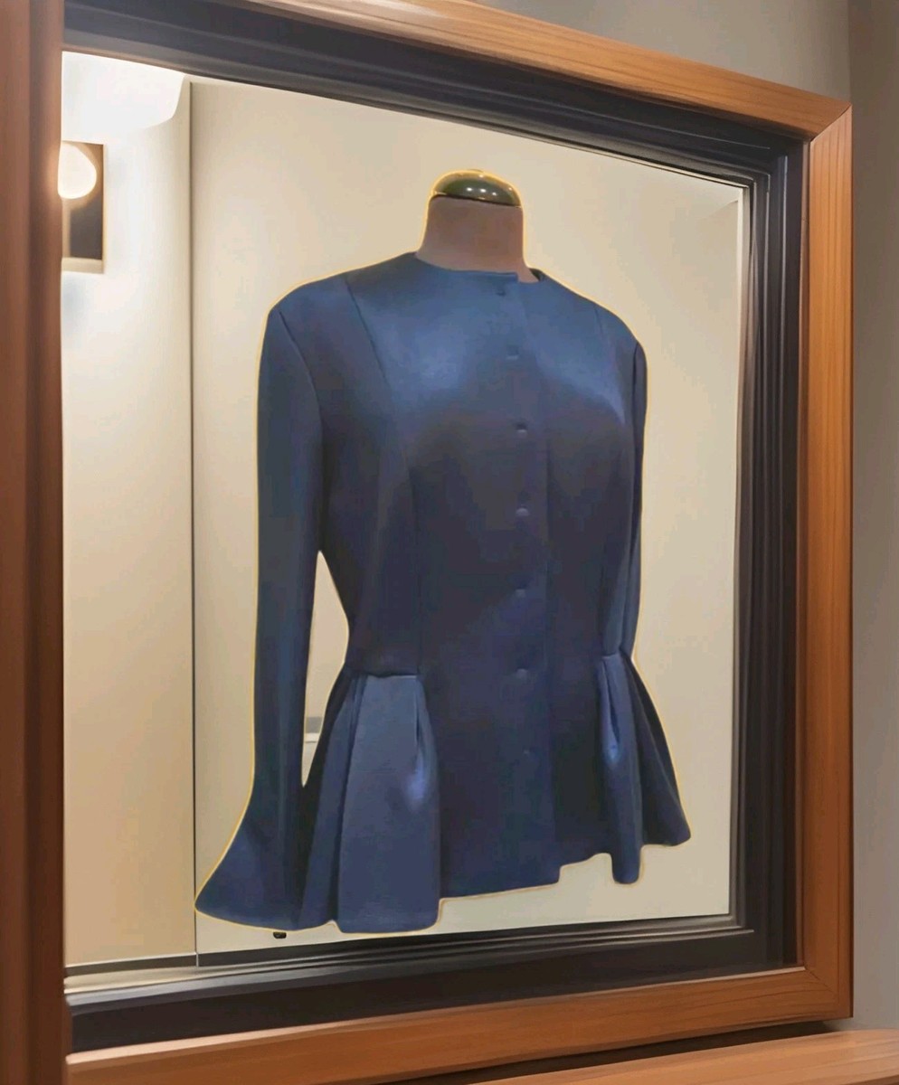 Christian Dior ベルベットスーツ濃紺　サイズM Christian Dior ベルベットスーツ濃紺 サイズM レディース