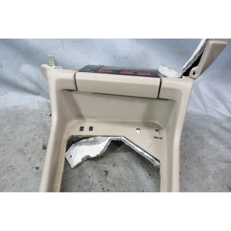 BMW E34 1991-1995 serie 5 consola central delantera pergamino beige original Foto 4 de 4