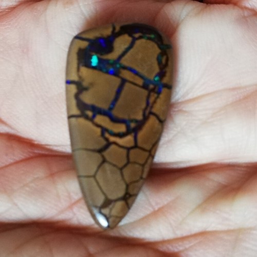 Beautiful pattern 16.10CT +VIDEO Side Drilled Australian Queensland Boulder Opal - Imagen 3 de 4