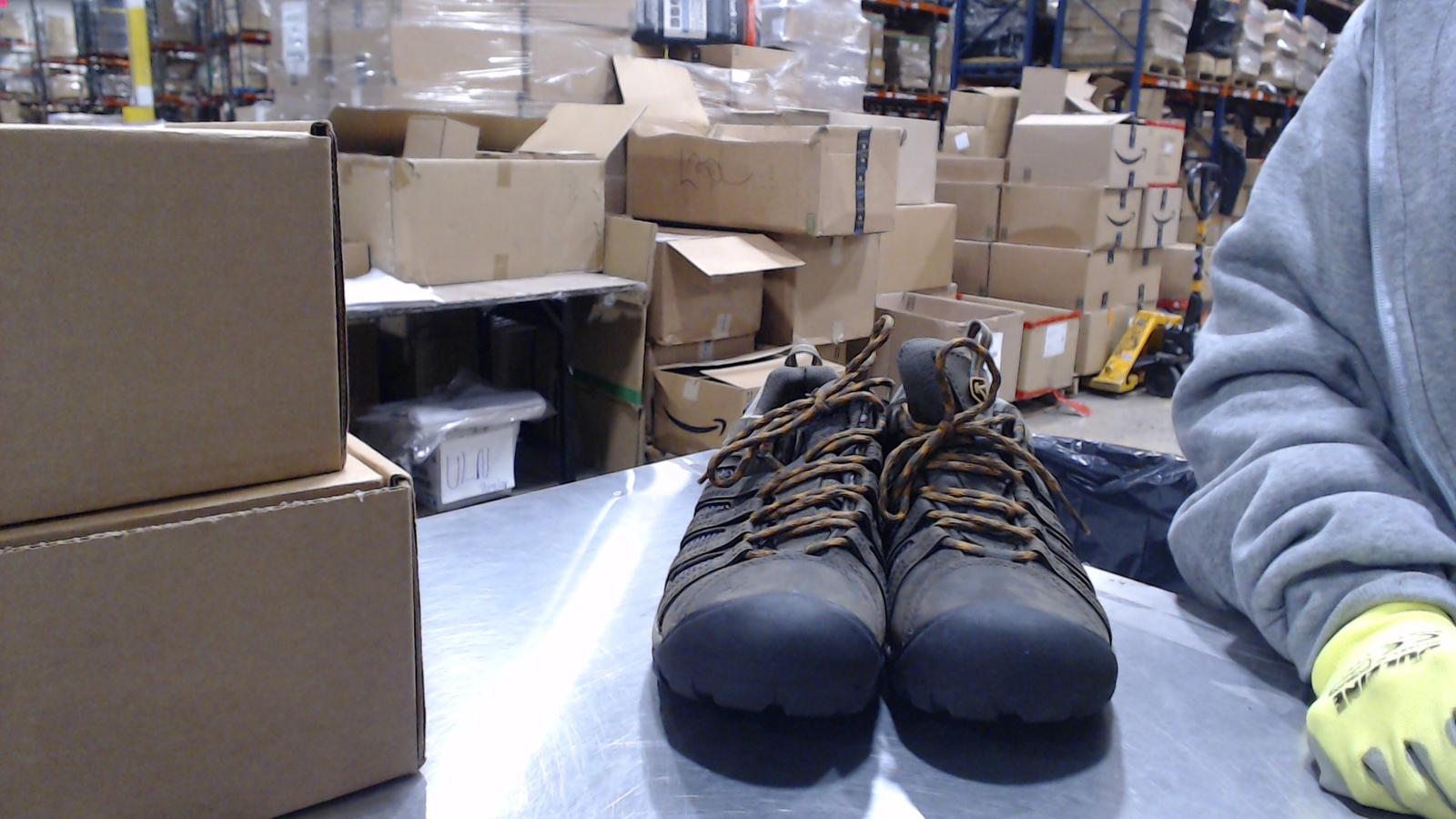 LikeNew_KEEN Uomo Voyageur Bassa Altezza Traspirante Escursionismo_Nero Oliva Inca Go