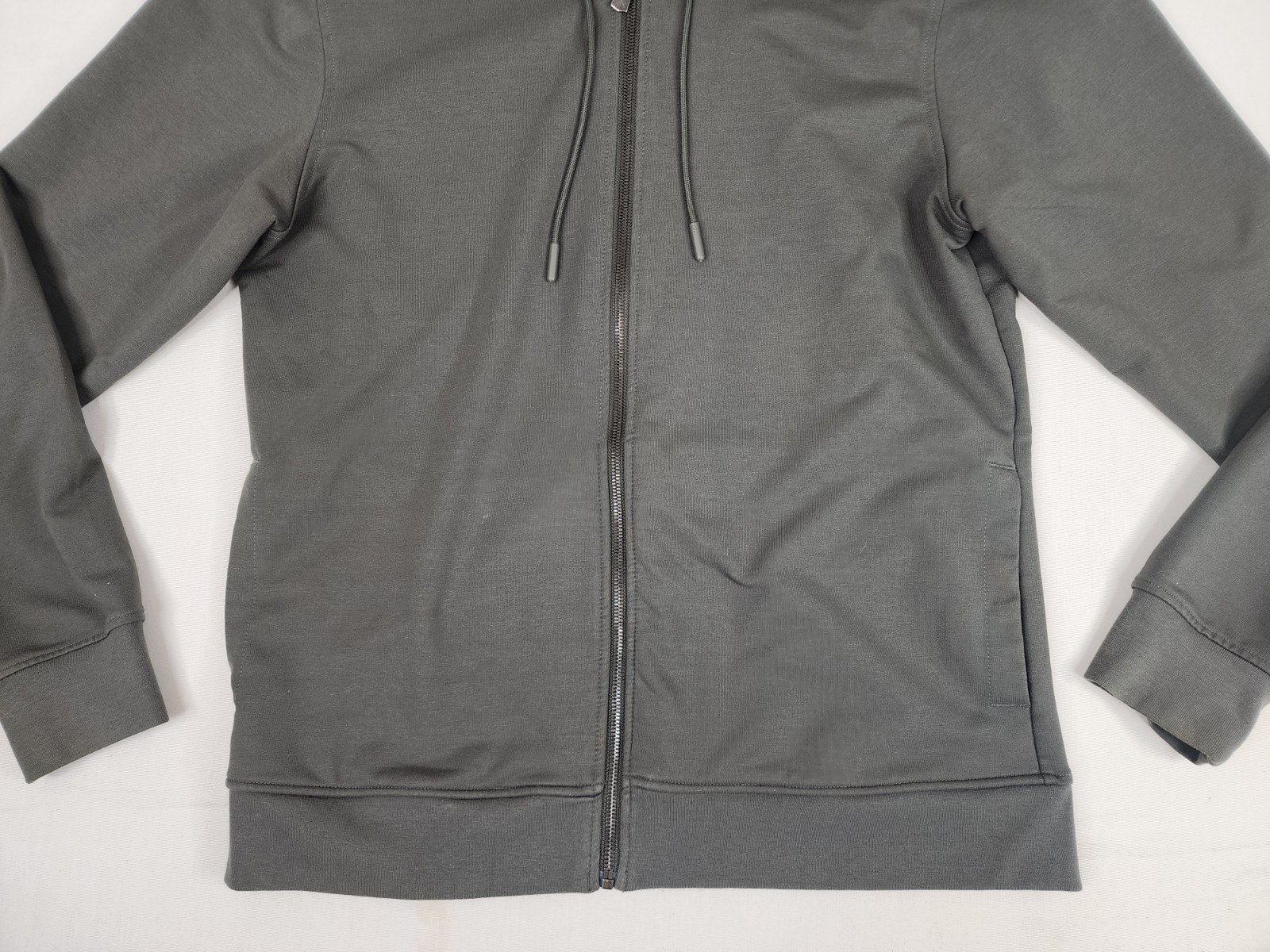 Cuts Sage Green Hyperloop Split Hem Pullover Swea… - image 3