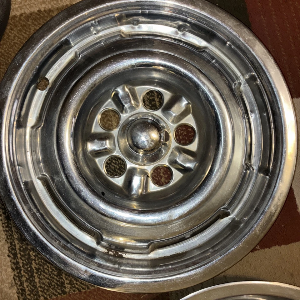 2 Tapacubos de cubierta de rueda Mercury Comet Cyclone 1965 1966 1967 OEM 65 66 67 trasero Foto 3 de 4