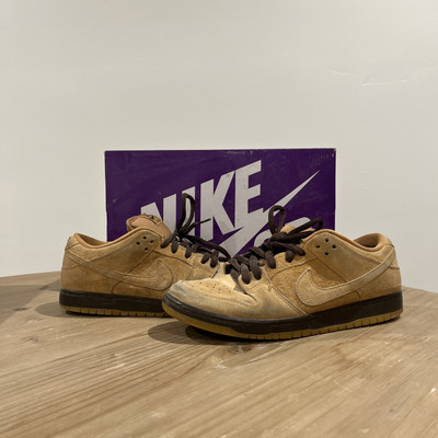 Nike SB Dunk Low Pro  Wheat Mocha   Size 8 LIGHTLY USED!