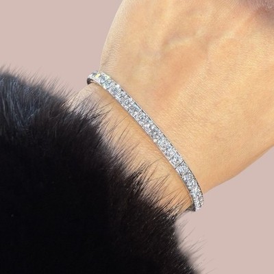 Timeless Van Cleef & Arpels Platinum Diamond Line Bracelet