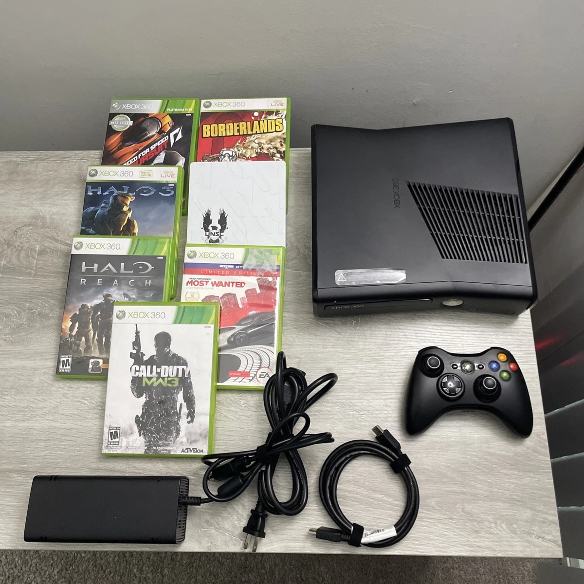 X-BOX 360 値下げ交渉受け付けます すぐ遊べる】【動作確認済み】【箱/取説付き】Microsoft xbox360 S