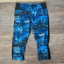 Layer 8 royal blue and black cropped athletic legging size medium M B131