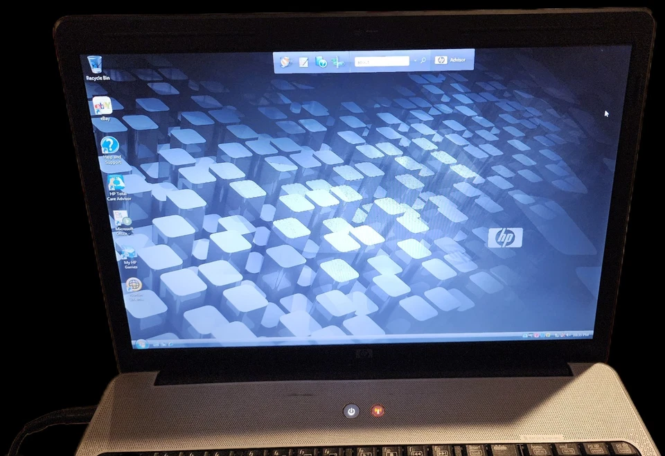 HP G70-467CL Notebook PC t4300@2.10ghz/4gb/298gb/Windows Vista READ - Image 4 of 4